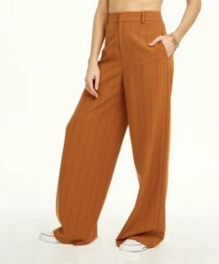 Brand new 💯 Danielle Bernstein Dark Orange Pin Stripe Wide-Leg Pants - 👩 Women 🌟